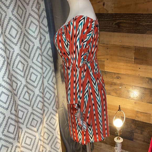 Joyce Chevron Bell Sleeve Mini dress - Picture 5 of 9